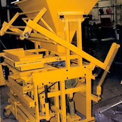 Semi-Dry Concrete Press